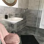 Romantica Lägenhet